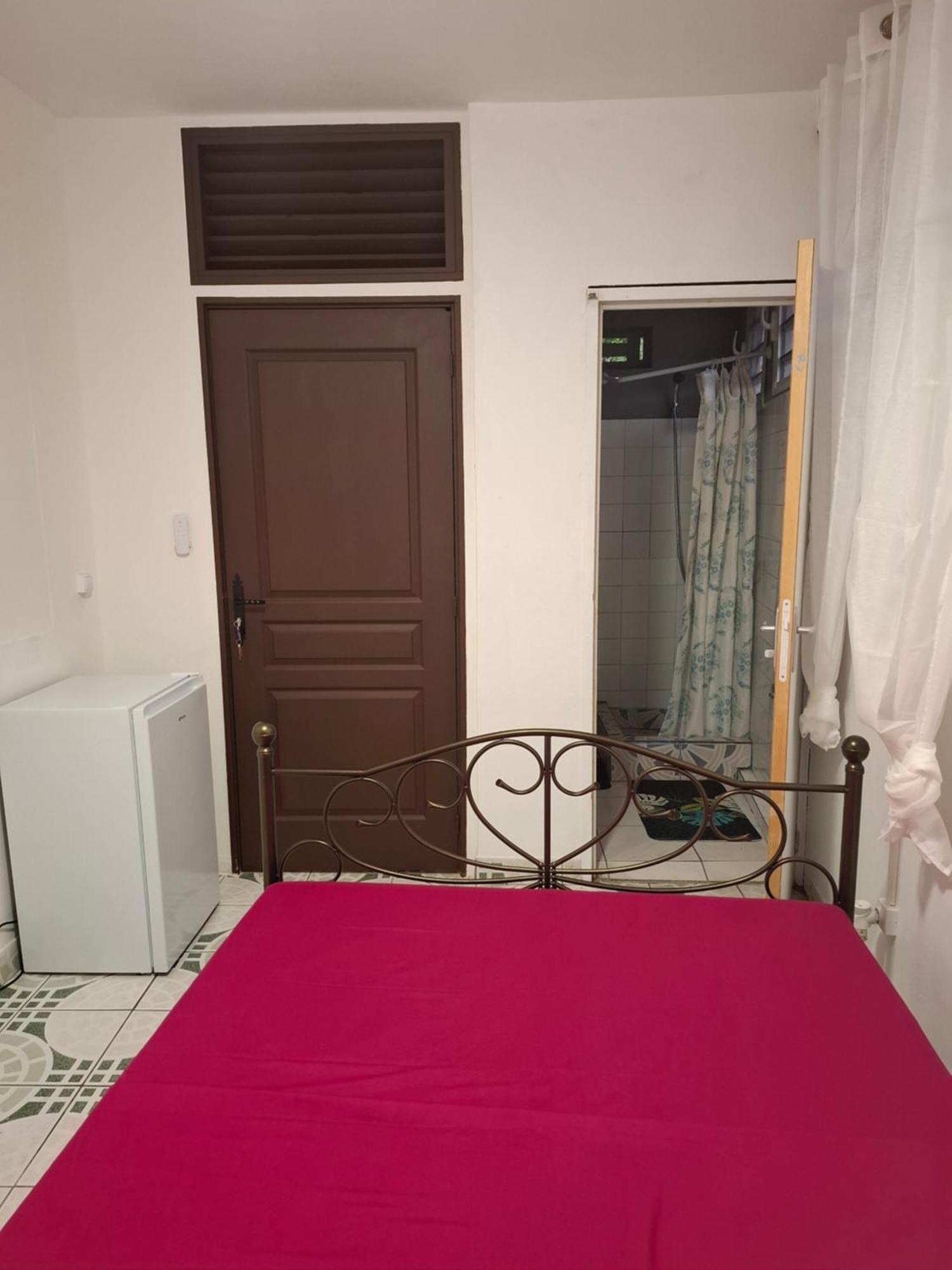 法兰西堡 Le Bon Calalou旅舍 外观 照片